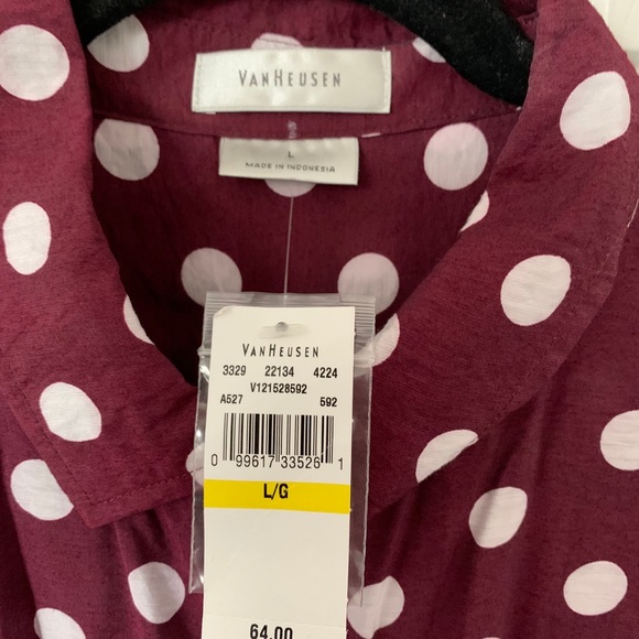 Button up top - Picture 2 of 2